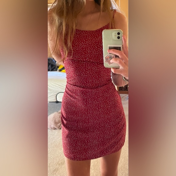 Brandy Melville floral dress - Picture 1 of 3